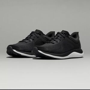 lululemon athletica Women’s Chargefeel Black Workout Shoes, Size 6